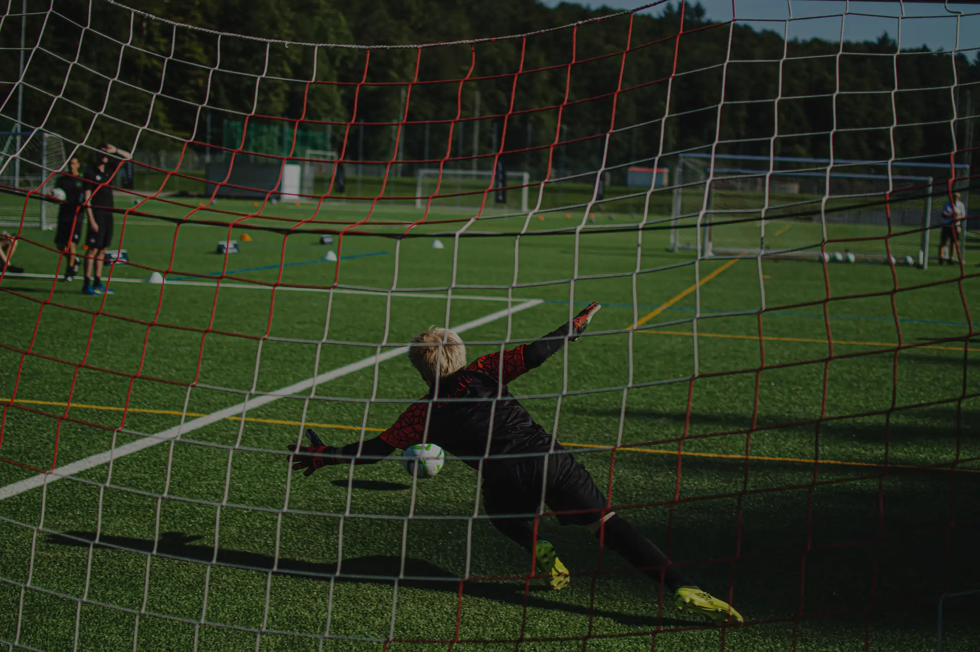 goal keeper image